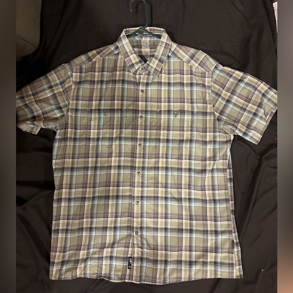 Kuhl button down short sleeve plaid shirt